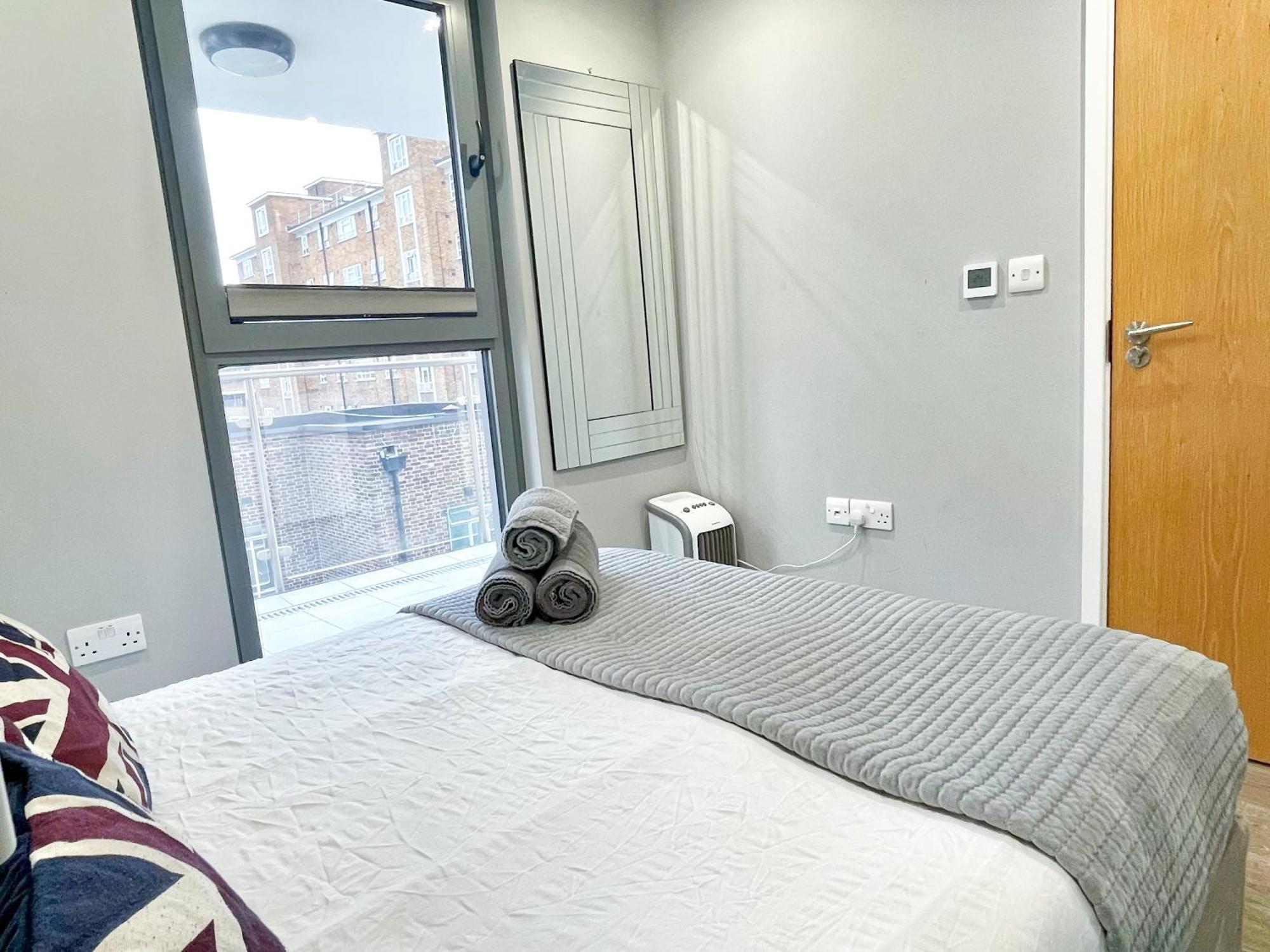 Contemporary Apartments With Private Terraces In Shoreditch, Hoxton, Islington Лондон Екстер'єр фото